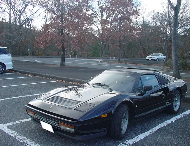 ‘88フェラーリ 328 GTS 黒　USA仕様
