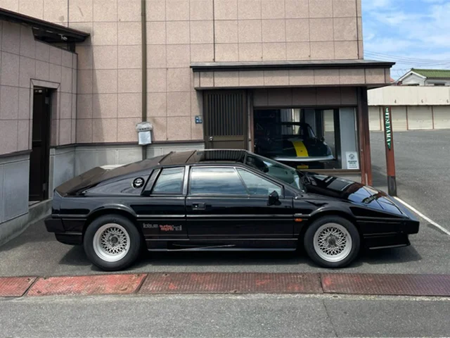 ‘87ロータスエスプリターボhci左ハンドル
