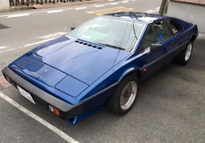 83ロータスエスプリ S3 右ハンドル ブルーメタリック